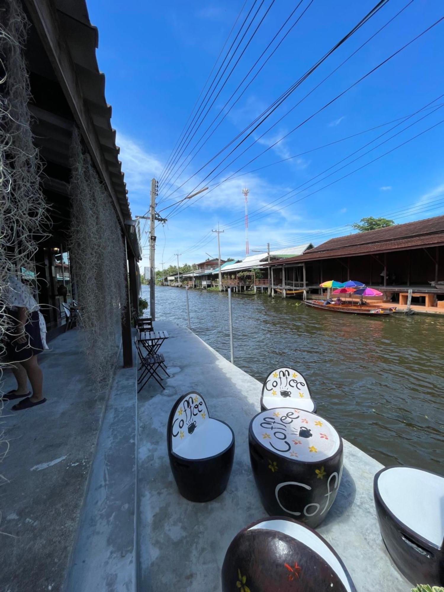 Reuan Vilawan Ratchaburi Extérieur photo