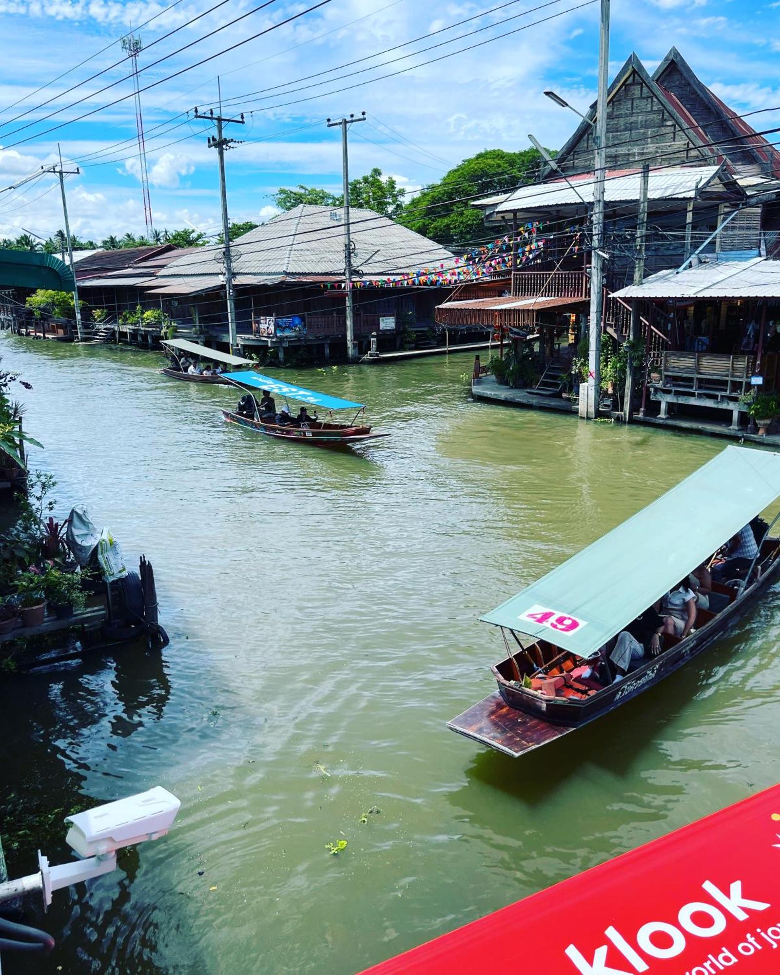 Reuan Vilawan Ratchaburi Extérieur photo